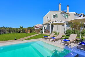 Villa Teresa in Roda