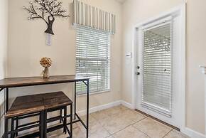 Amazing 5 Bedrooms and 04ba 6 Miles From Disney