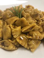 Villa Bernasconi - camere e ristorante -