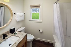 Lodge at Schroon Lake