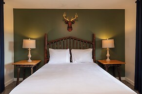 Lodge at Schroon Lake