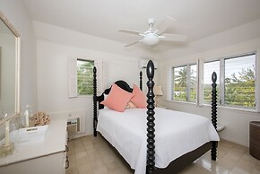 Palm Hill House 4 Bedroom Home