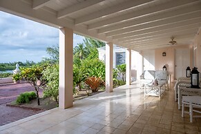 Palm Hill House 4 Bedroom Home