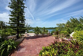 Palm Hill House 4 Bedroom Home