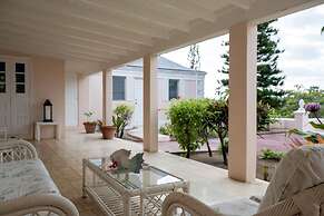 Palm Hill House 4 Bedroom Home