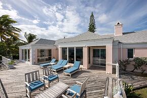 Palm Hill House 4 Bedroom Home