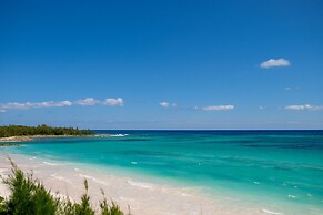 Palm Hill House 4 Bedroom Home