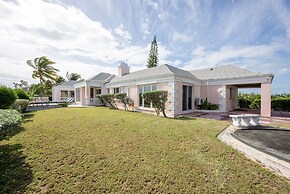 Palm Hill House 4 Bedroom Home