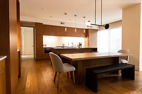 Mountain Modern 3 Bedroom Deluxe Condo, Sleeps 10! by RedAwning - Save