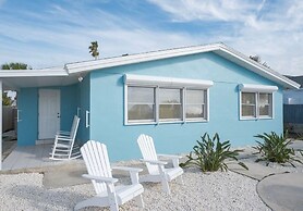 Gulf Breeze - Gulf Front Monthly Beach Rental 4 Bedroom Home by RedAwn