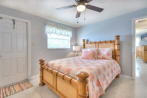 Gulf Breeze - Gulf Front Monthly Beach Rental 4 Bedroom Home by RedAwn