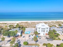 Gulf Breeze - Gulf Front Monthly Beach Rental 4 Bedroom Home by RedAwn