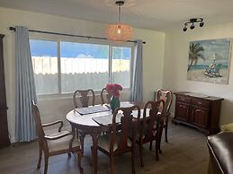Annie's Beach House - Monthly Rental 2 Bedroom Home