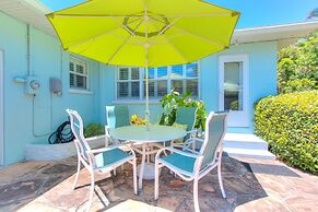Seahorse Cottage - Monthly Beach Rental 2 Bedroom Home by Redawning