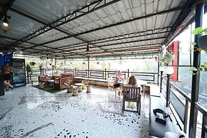 MAPLE SOCIAL HUBZ - Hostel