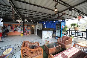 MAPLE SOCIAL HUBZ - Hostel