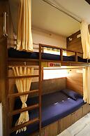 MAPLE SOCIAL HUBZ - Hostel