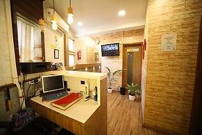 MAPLE SOCIAL HUBZ - Hostel