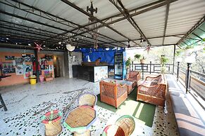 MAPLE SOCIAL HUBZ - Hostel