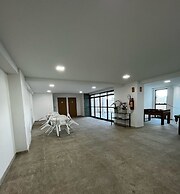 Flat beira mar no Barra Classic