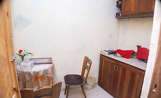 Art and Leisure-EB Hotel
