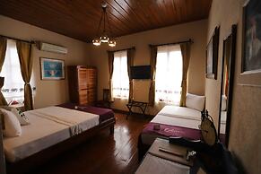 Olivia 1845 Guest House