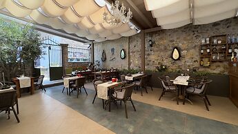 Olivia 1845 Guest House