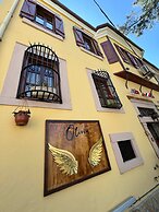 Olivia 1845 Guest House