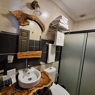 Olivia 1845 Guest House