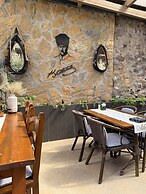 Olivia 1845 Guest House