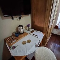 Olivia 1845 Guest House