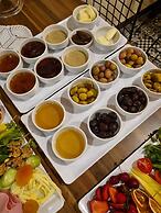 Olivia 1845 Guest House