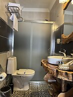 Olivia 1845 Guest House