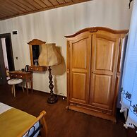 Olivia 1845 Guest House