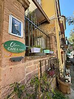 Olivia 1845 Guest House