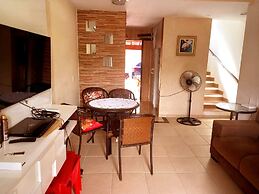 Casa em Condomínio Charmoso Próximo ao Lider