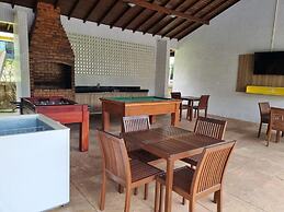 Casa em Condomínio Charmoso Próximo ao Lider