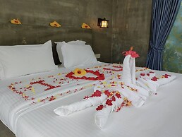 Damnak Borey Resort