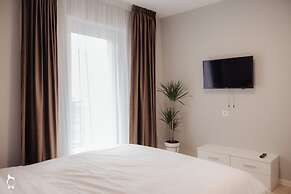 ZEN Garden Apartments