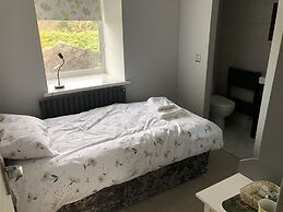 Warlands-Farm Guest-House