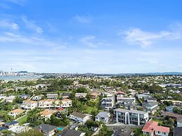 Sensational North Shore Retreat -Netflix