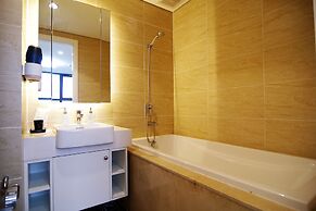 Friendly House QMP - D'Capitale