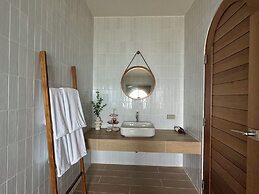 Smile Samui Chaweng Beach Front Resort