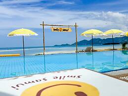 Smile Samui Chaweng Beach Front Resort