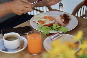 Smile Samui Chaweng Beach Front Resort