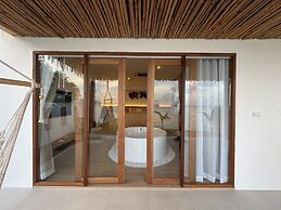 Smile Samui Chaweng Beach Front Resort