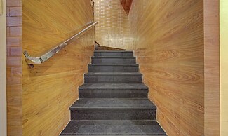 Treebo Prince Andheri East