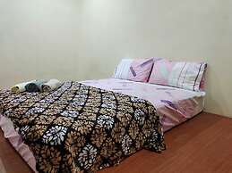 OYO HOME 90764 Coke Guest House