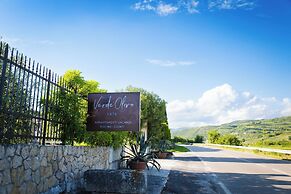 VerdeOlivo1876 - Apartments with Pool