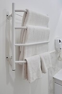 Seven City Apartments